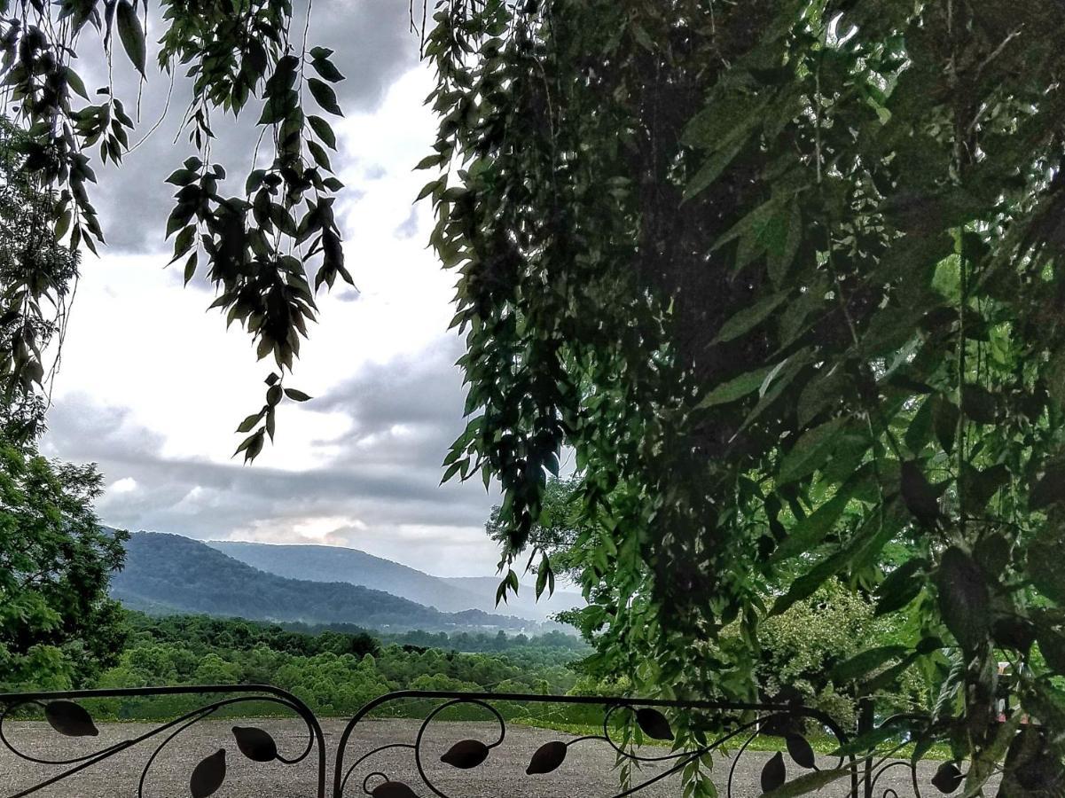 Blue Ridge Manor Bed And Breakfast Fancy Gap Ngoại thất bức ảnh